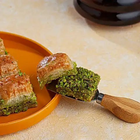 Fıstıklı Kare Baklava